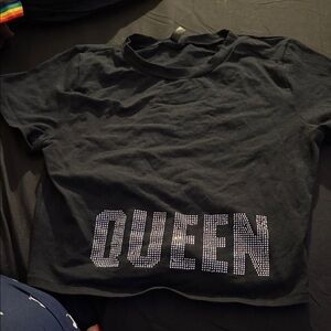 Black 'Queen' Graphic T-Shirt